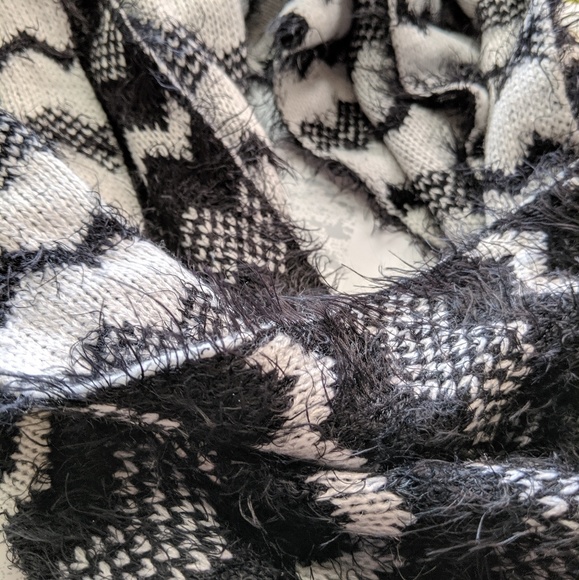 Infinity Scarf - Picture 6 of 6